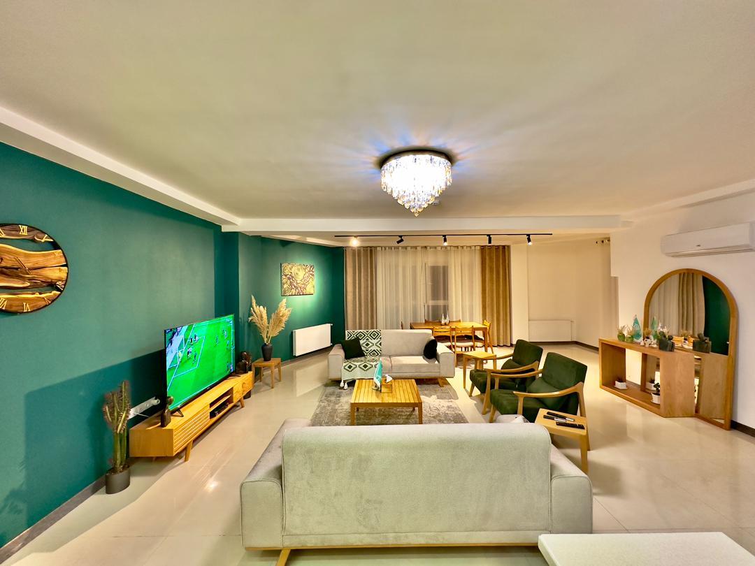 آپارتمان مدرن و نوساز در بام شیراز