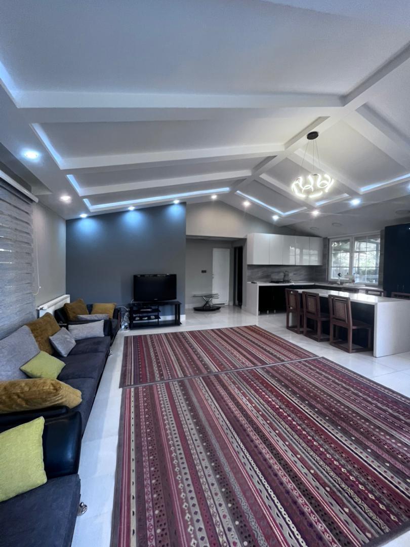 ویلای ساحلی با استخر آب گرم و جکوزی