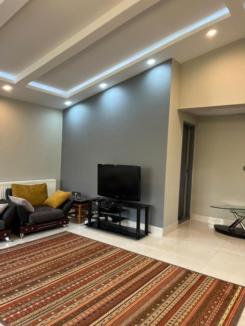 ویلای ساحلی با استخر آب گرم و جکوزی