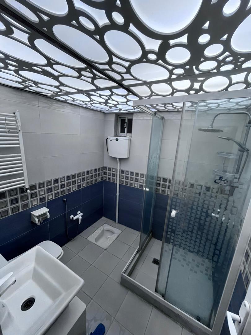 ویلای ساحلی با استخر آب گرم و جکوزی