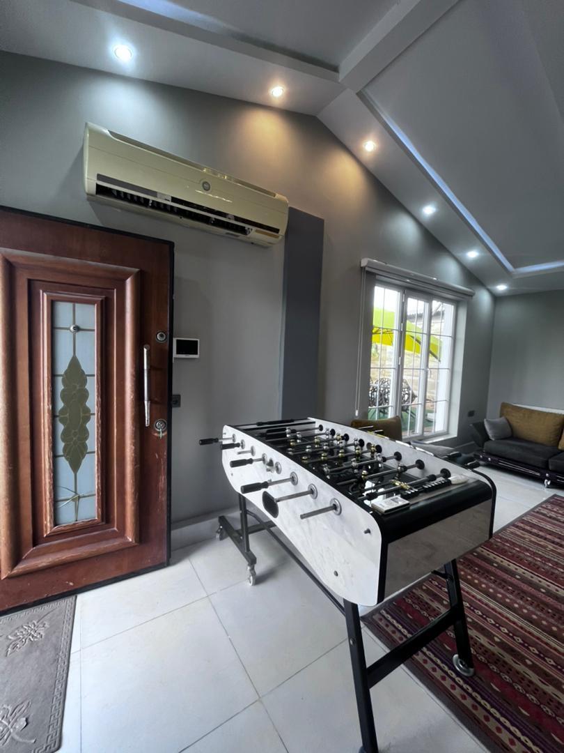 ویلای ساحلی با استخر آب گرم و جکوزی