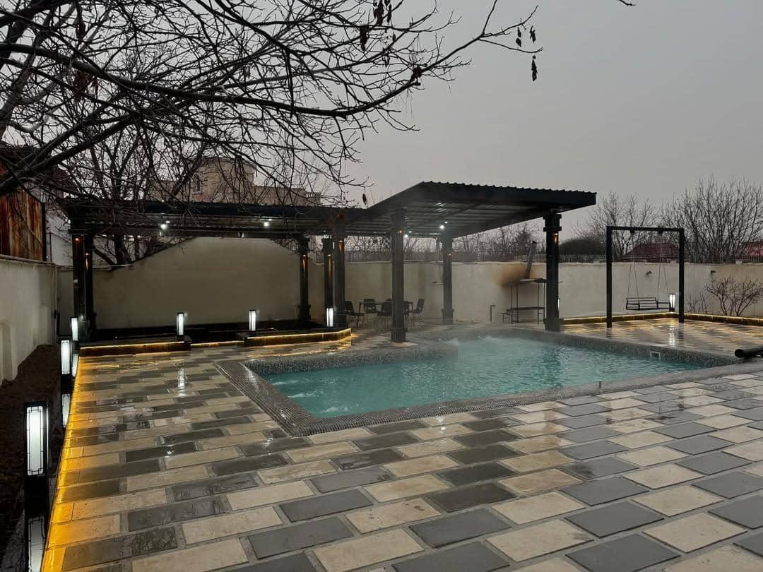 سه خوابه استخر ۴ فصل آبگرم سهیلیه