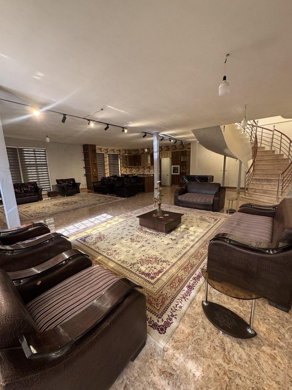 سه خوابه استخر ۴ فصل آبگرم سهیلیه