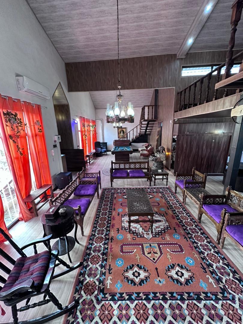 ویلا مارالی ،چوبی دوبلکس استخر سرپوشیده