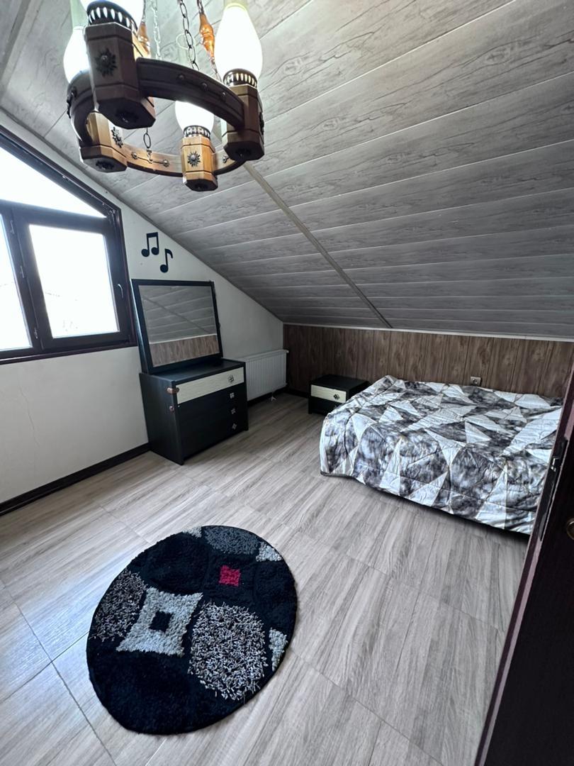 ویلا مارالی ،چوبی دوبلکس استخر سرپوشیده