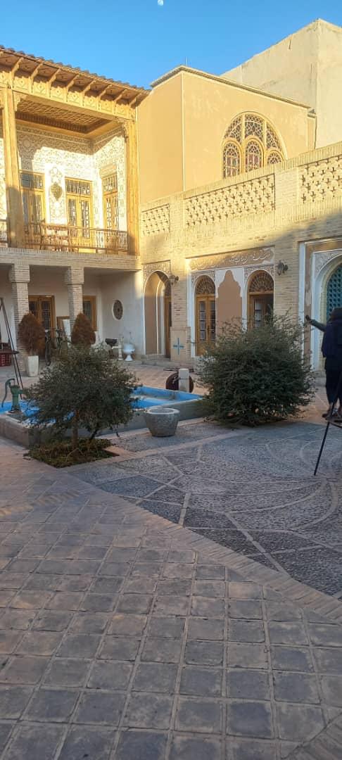 اجاره اقامتگاه عمارت عباس قلی خان در آباده