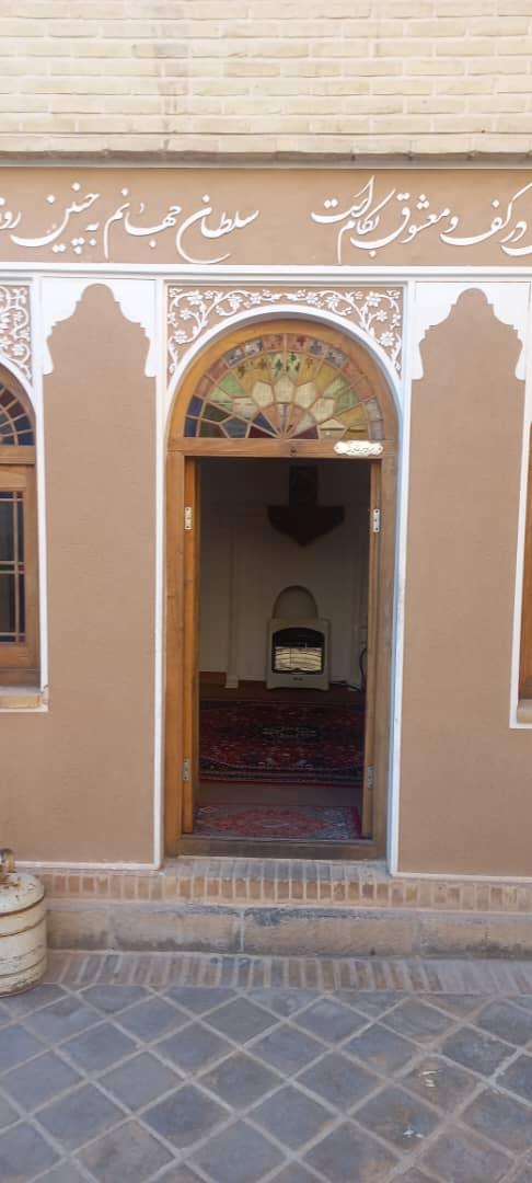 اجاره اقامتگاه عمارت عباس قلی خان در آباده