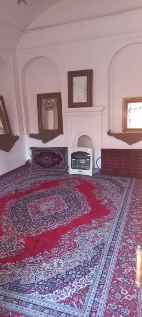 اجاره اقامتگاه عمارت عباس قلی خان در آباده