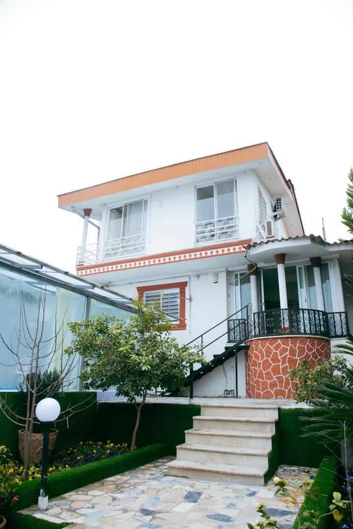 ویلا دوبلکس جنگلی استخردار آبگرم