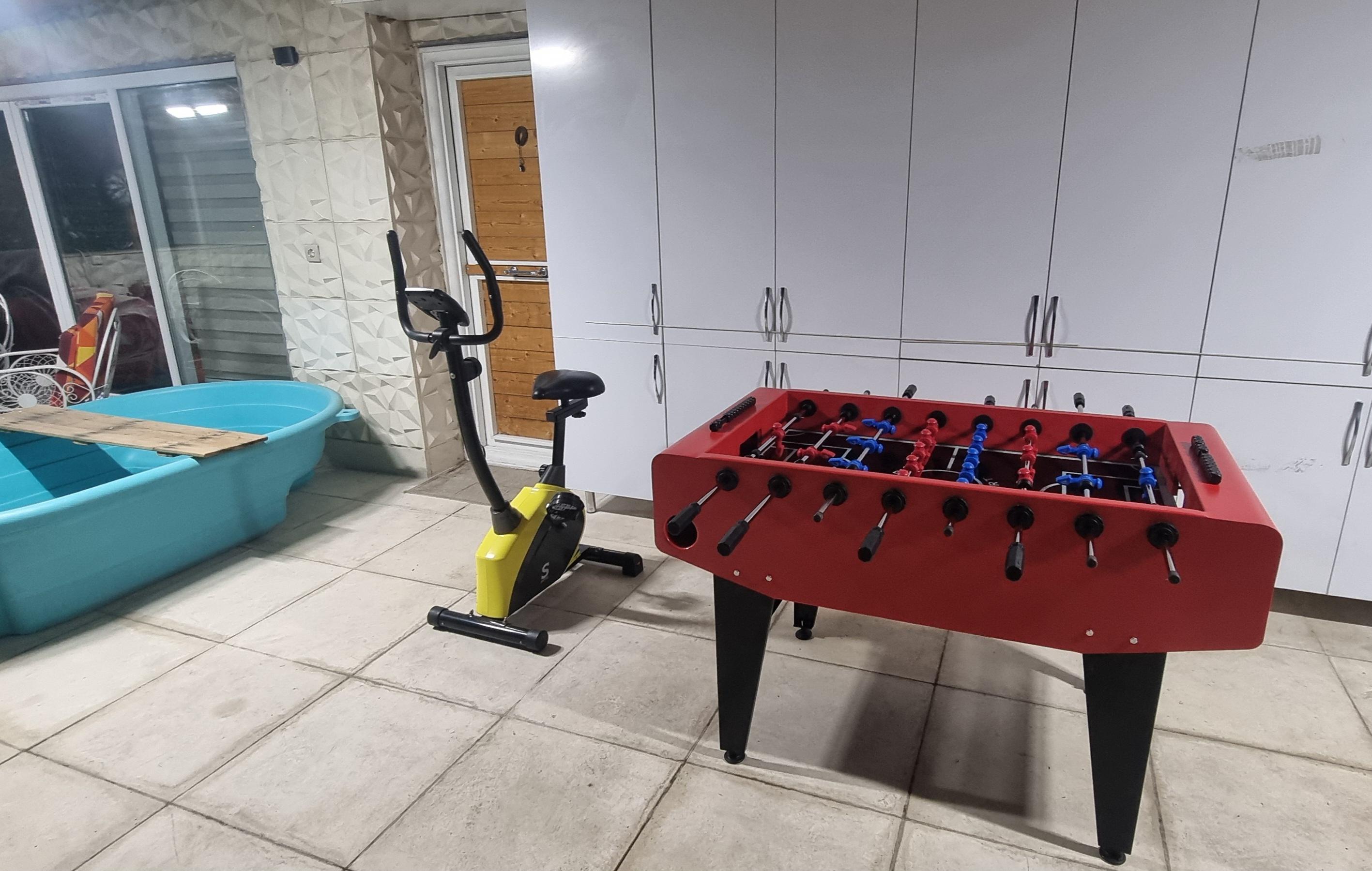 اجاره روزانه پنت با روفگاردن دنیز