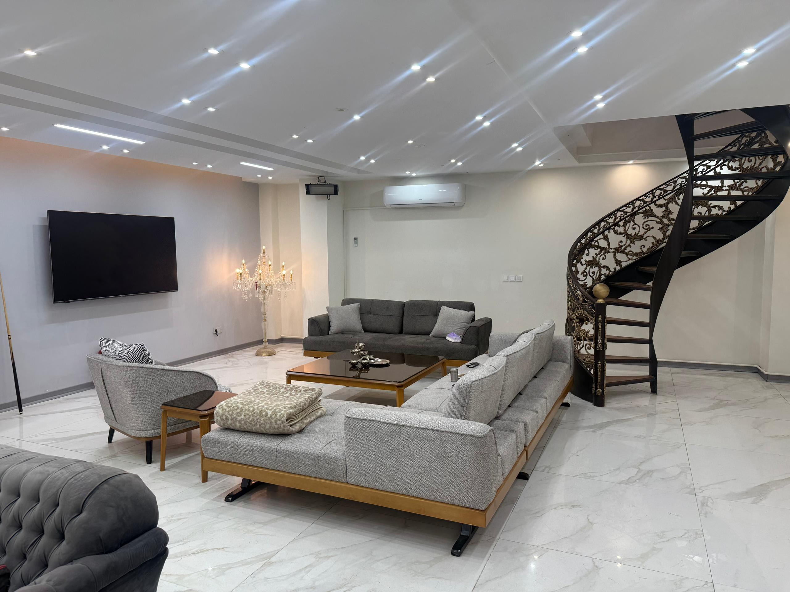 ویلای دوبلکس استخردار در منطقه هروی