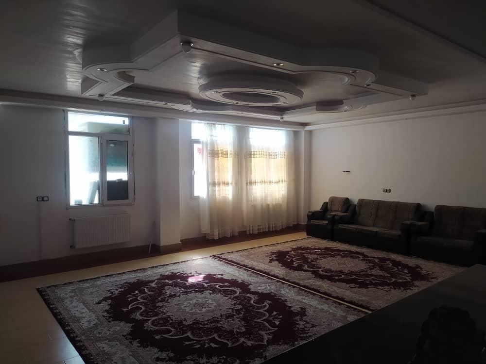 آپارتمان سه خواب تمیز در خرم آباد