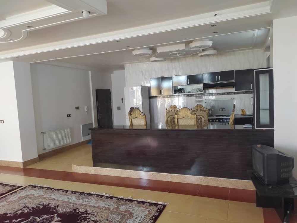 آپارتمان سه خواب تمیز در خرم آباد