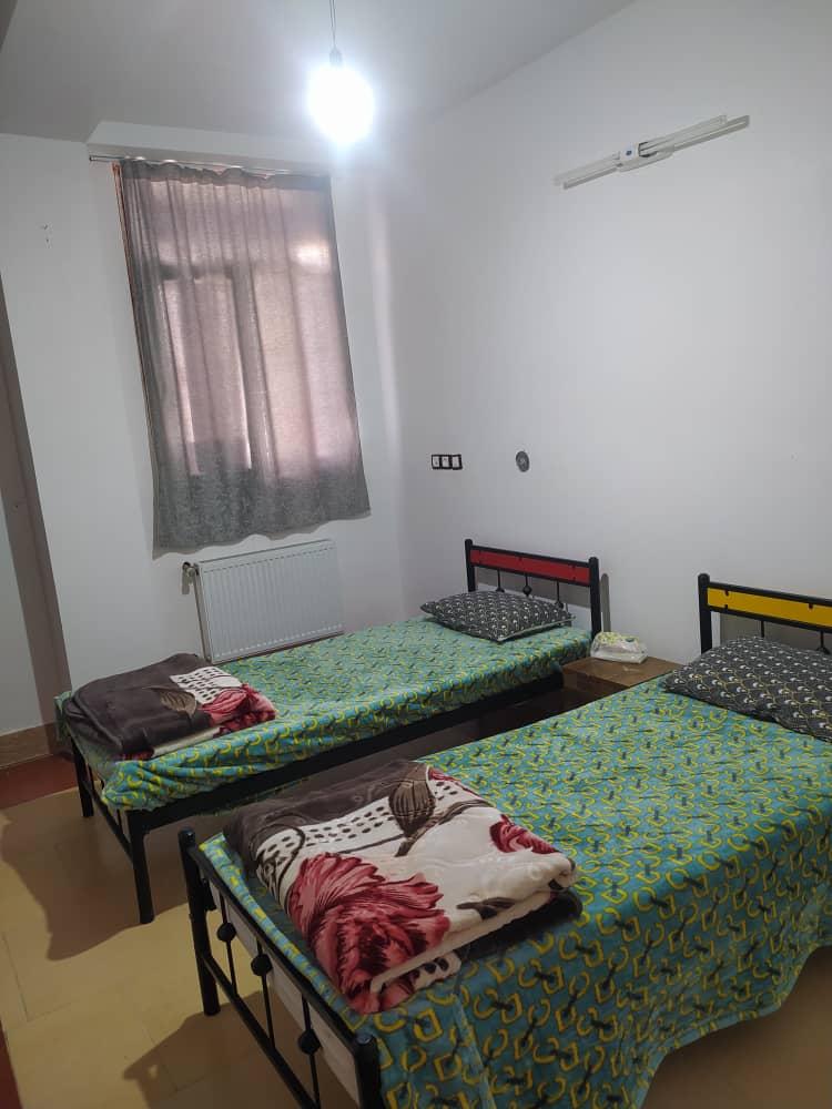 آپارتمان سه خواب تمیز در خرم آباد