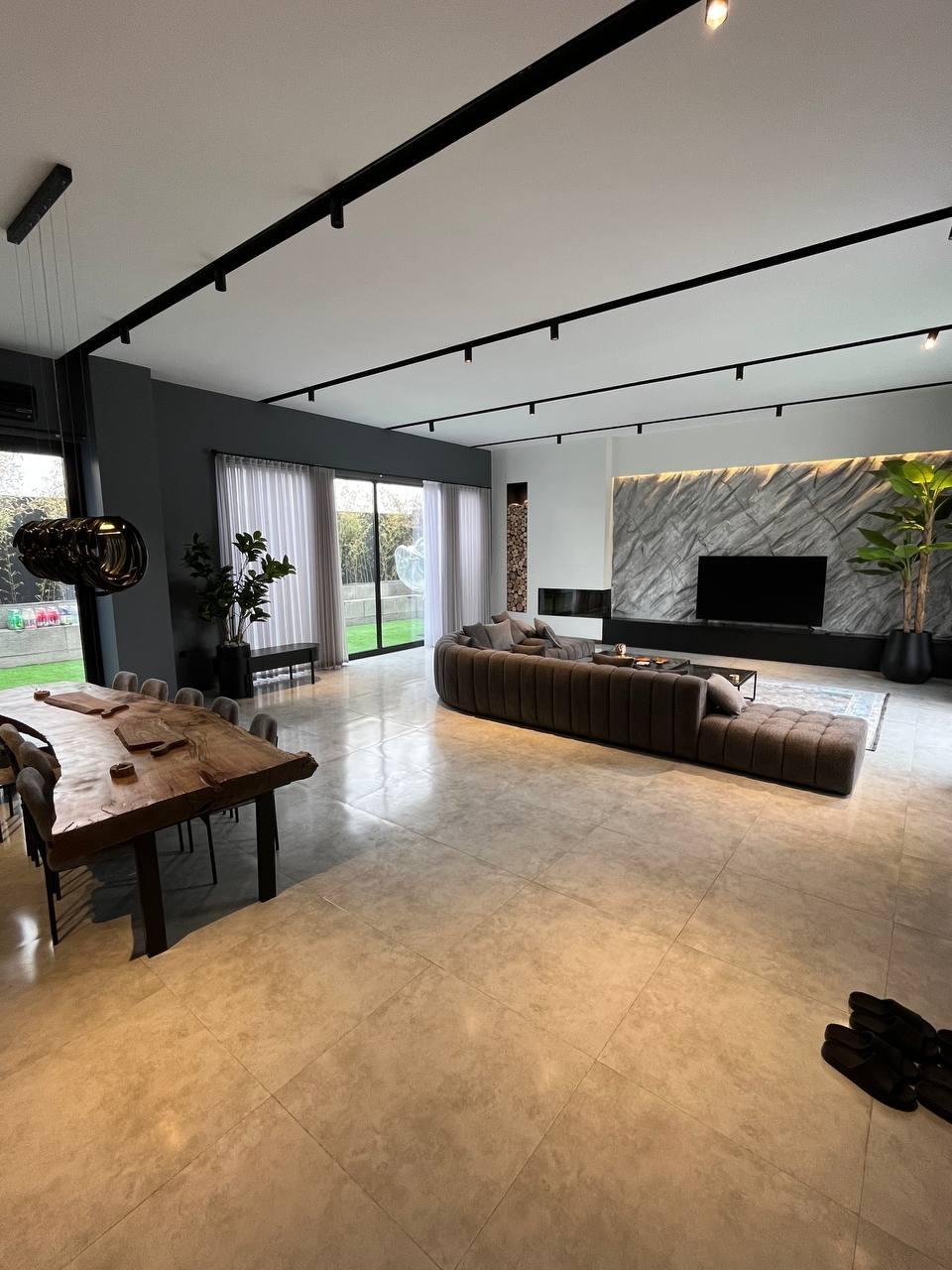 عمارت لوکس و لاکچری عمارت گلستان