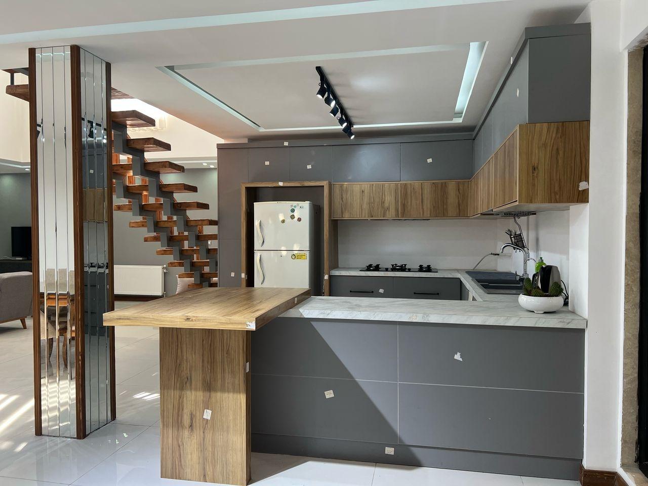 ویلا چهار خوابه استخر دار شهرک اقاقیا