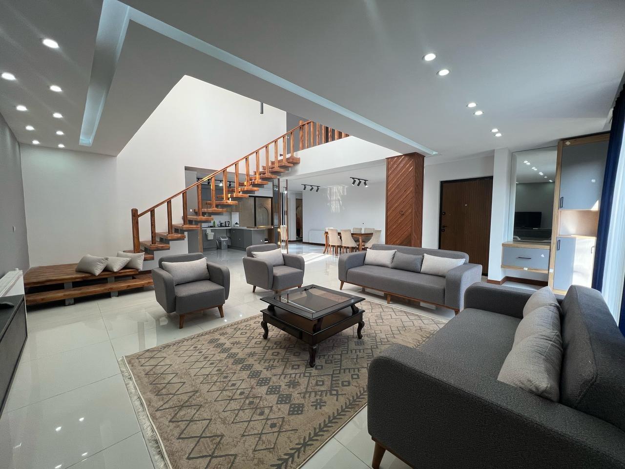 ویلا چهار خوابه استخر دار شهرک اقاقیا