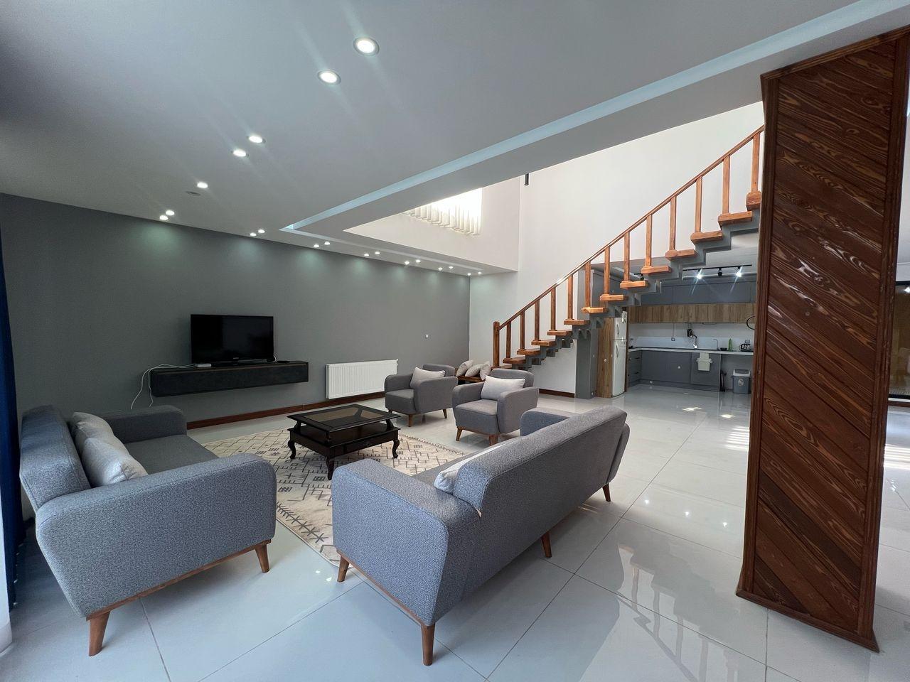 ویلا چهار خوابه استخر دار شهرک اقاقیا