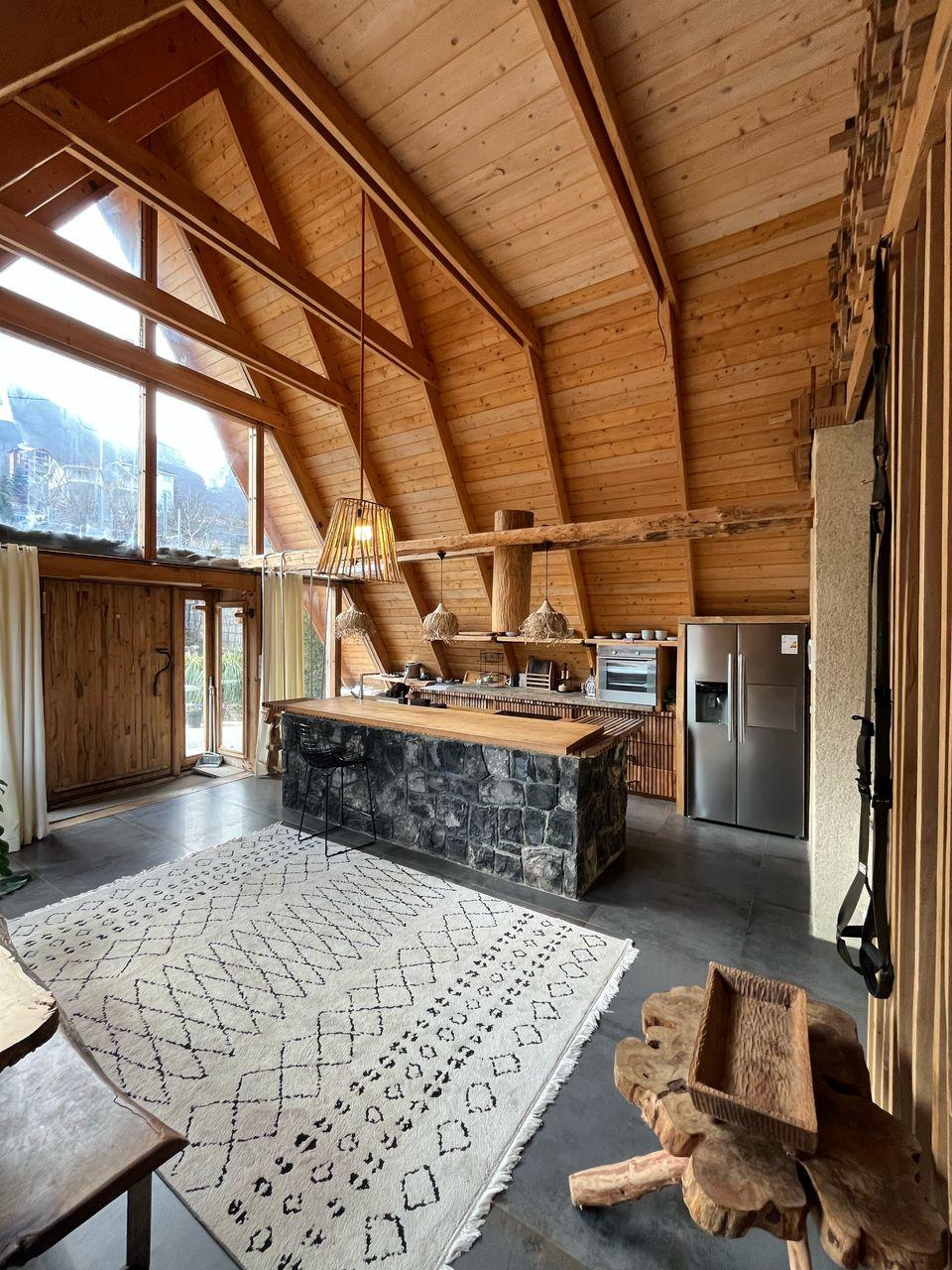 رزرو کلبه سوئیسی چوبی در کلاردشت