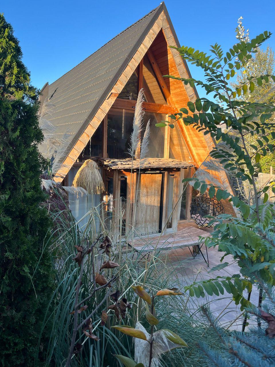 رزرو کلبه سوئیسی چوبی در کلاردشت