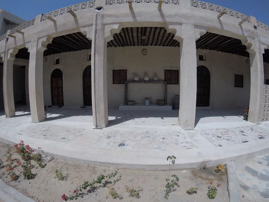 اجاره سوئیت روزانه در قشم اتاق جنگل حرا