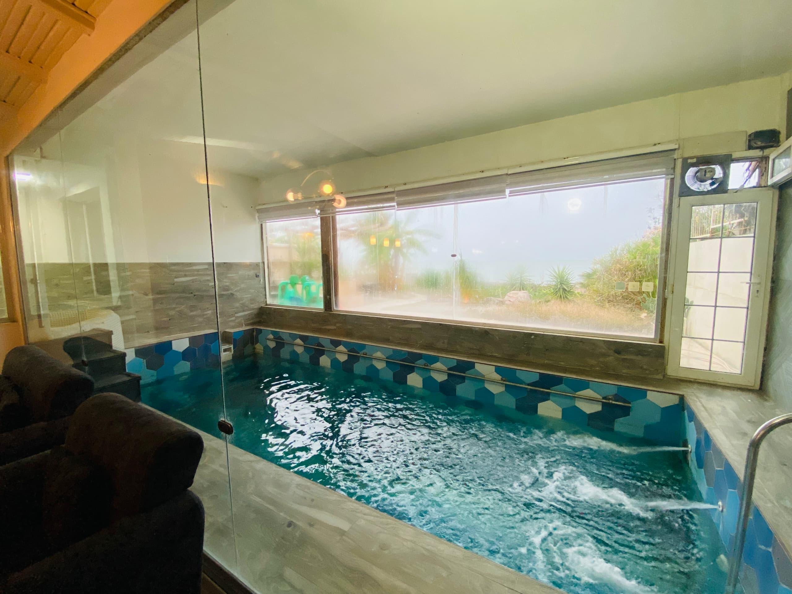 عمارت فانوس استخر جکوزی ساحل اختصاصی