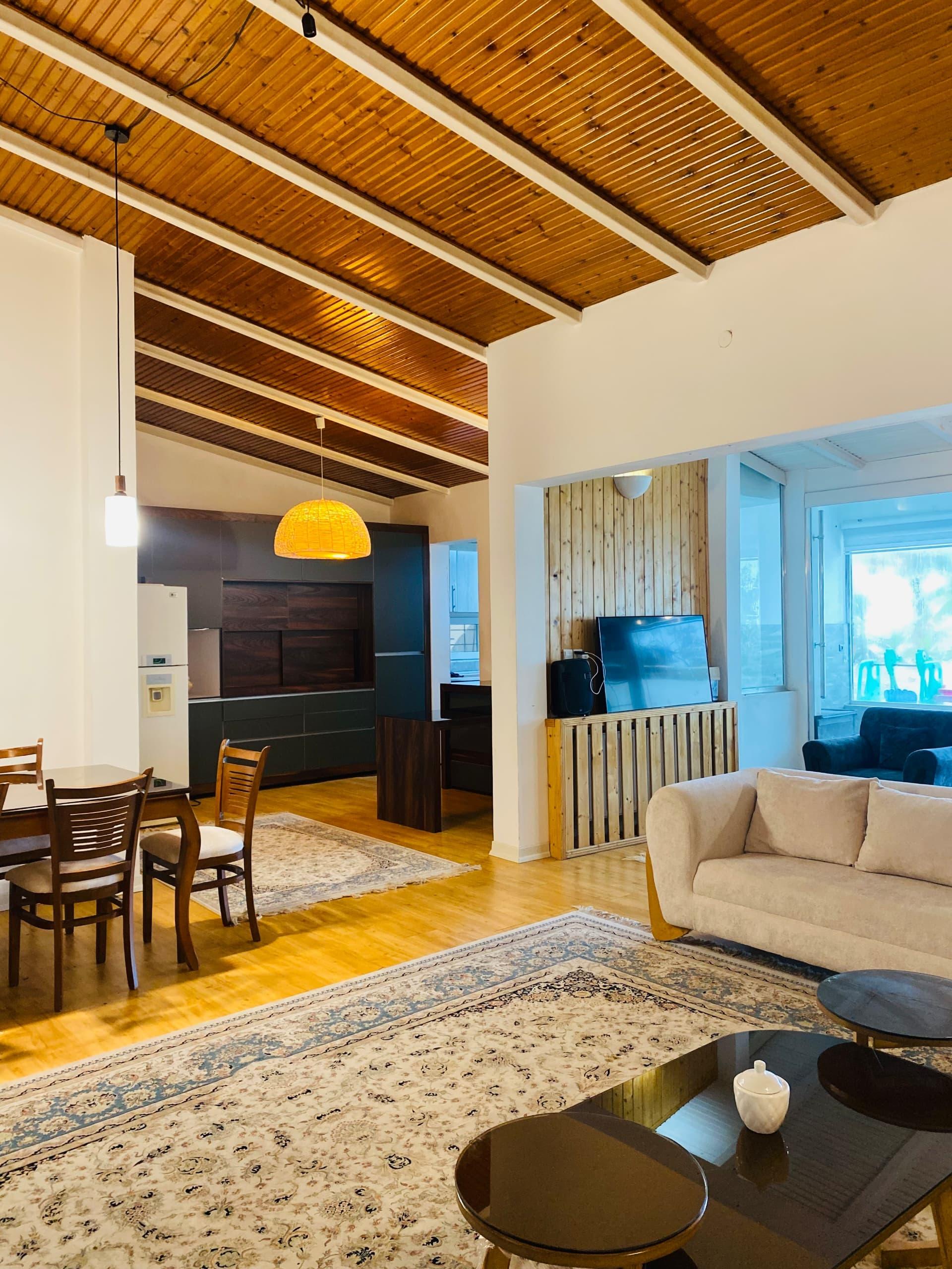 عمارت فانوس استخر جکوزی ساحل اختصاصی