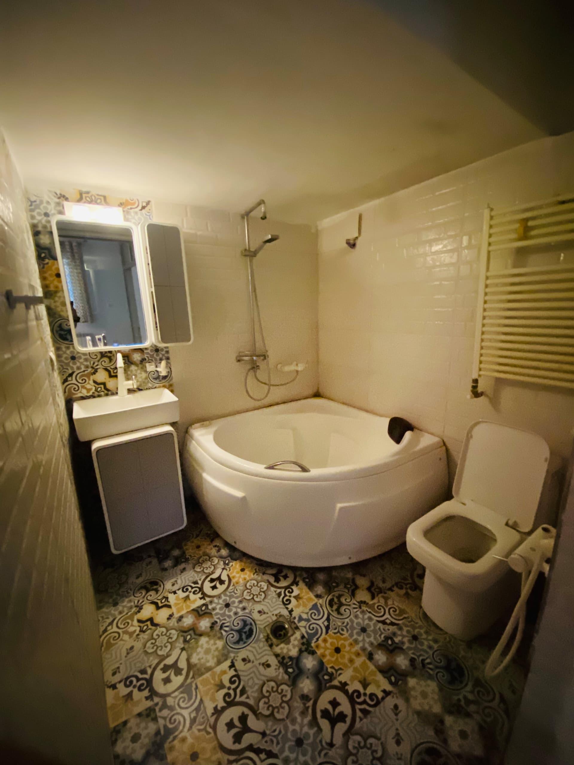 عمارت فانوس استخر جکوزی ساحل اختصاصی