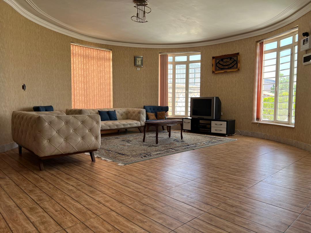 اجاره ویلا باغ استخردار در گویم