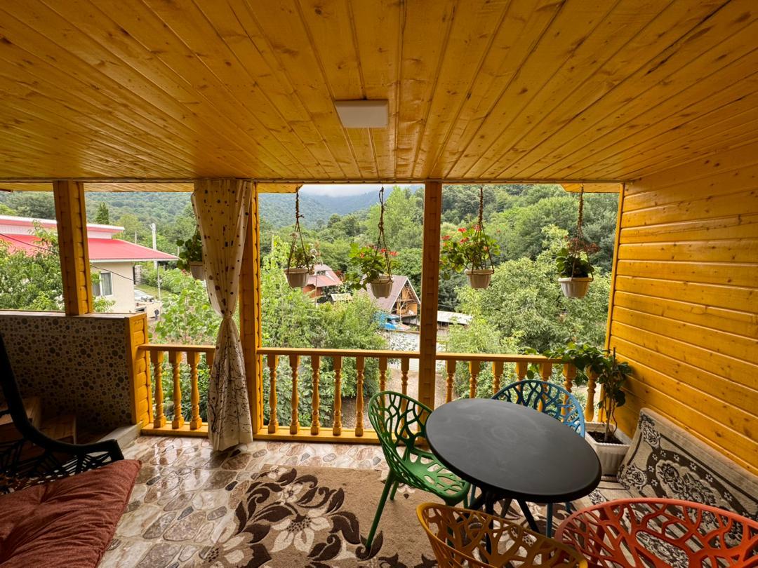 کلبه چوبی چهارخواب مستروجکوزی دار