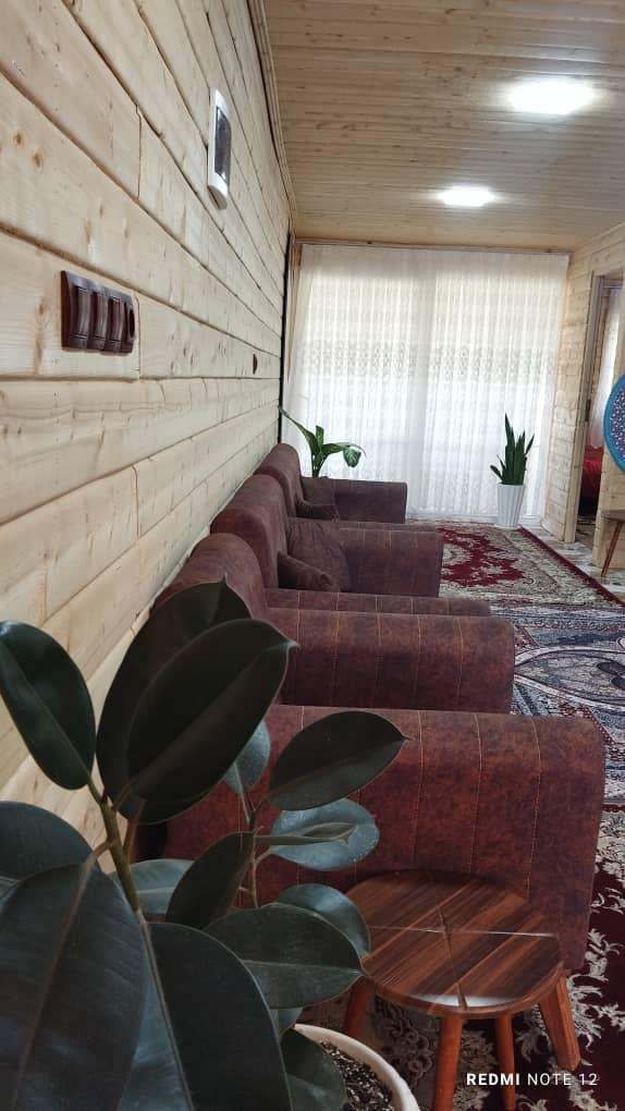 کلبه چوبی شش خوابه مستراستخرداروجکوزی دار