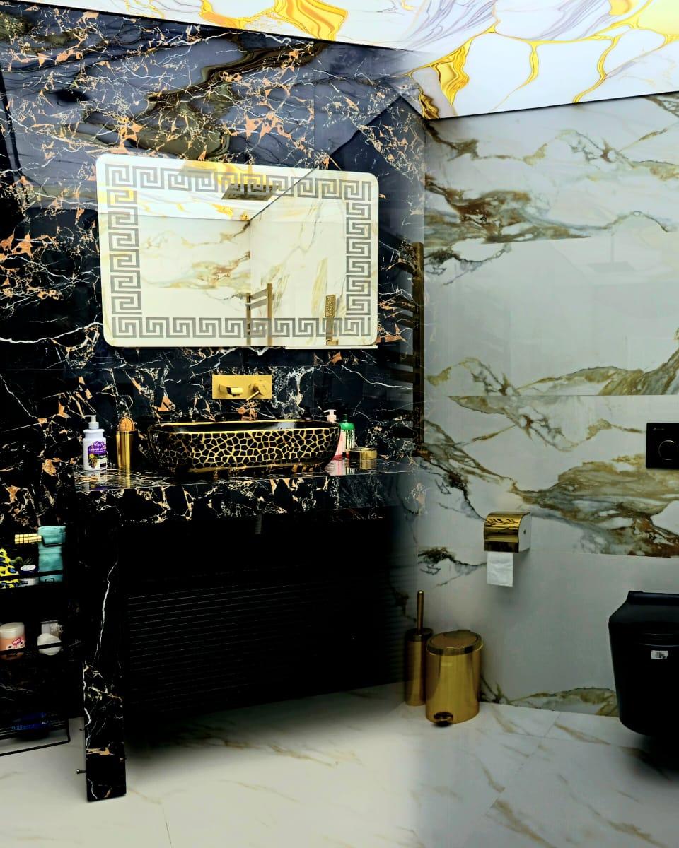 عمارت فوق لوکس با استخر چهار فصل