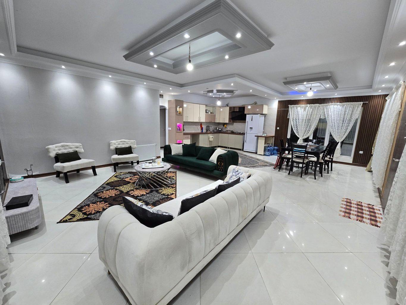 ویلا استخردار آبگرم شهرک زغفرانیه