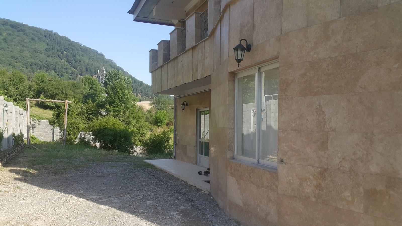 ویلا علی آباد روستایی در کوهپایه و نزدیک جنگل