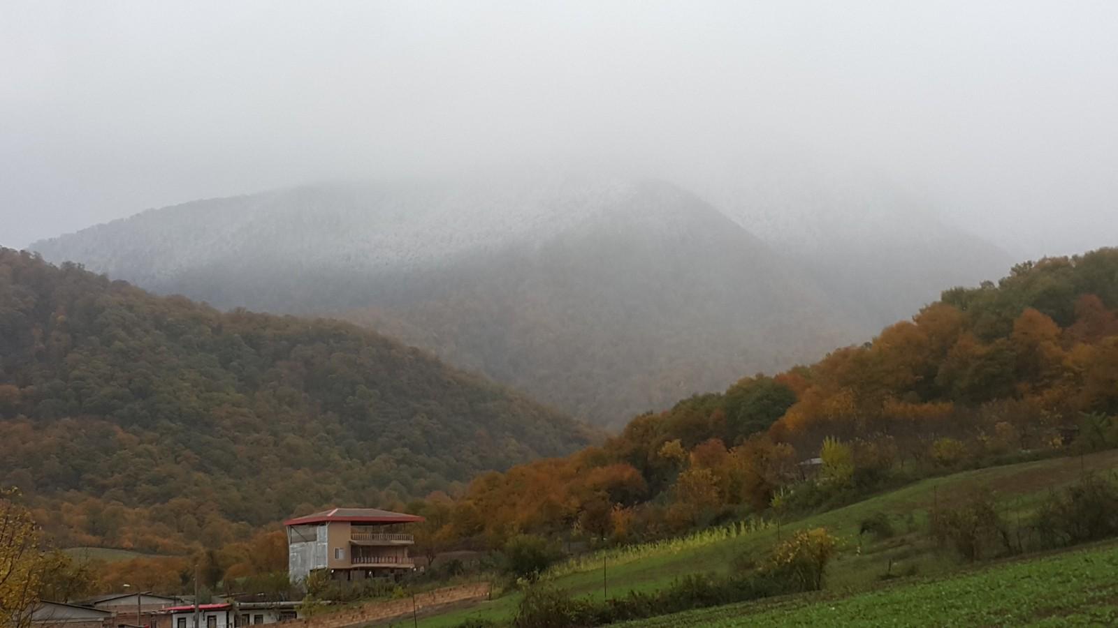 ویلا علی آباد روستایی در کوهپایه و نزدیک جنگل