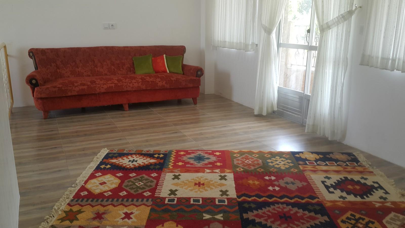 ویلا علی آباد روستایی در کوهپایه و نزدیک جنگل