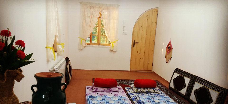 اقامتگاه بومگردی تلار خانه در خمام