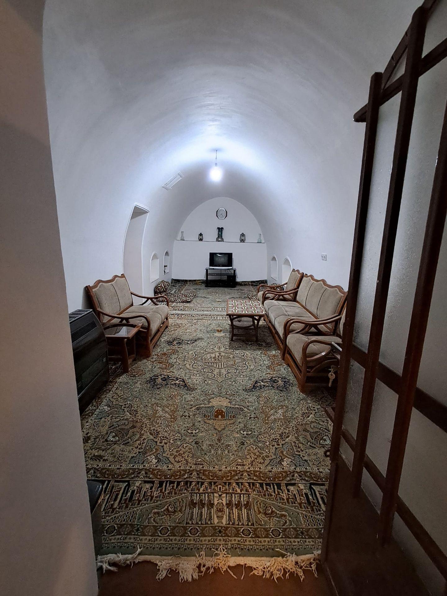 اقامتگاه بومگردی فانوس در گرمسار