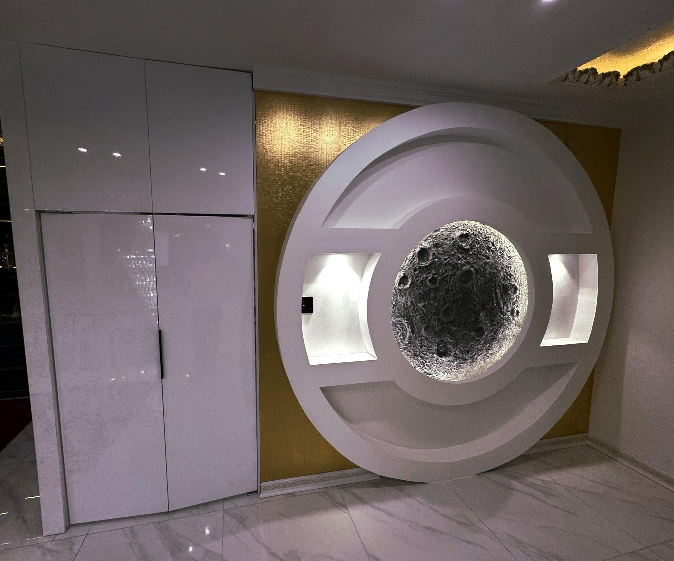 عمارت فوق لوکس با استخر چهار فصل