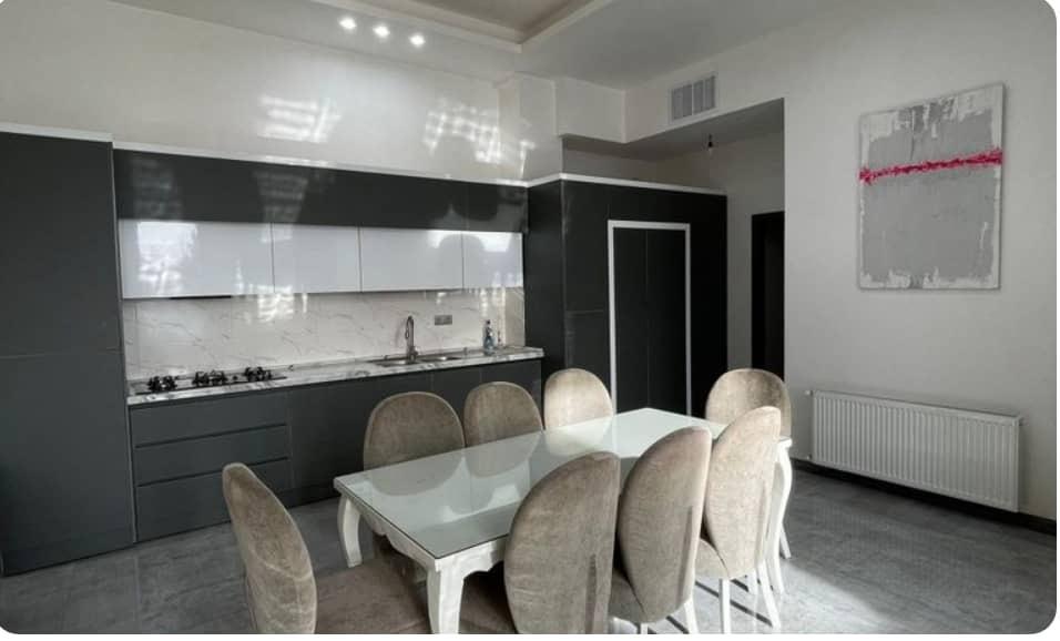 ویلای ۴ خوابه با استخرآبگرم و جکوزی کازانوا