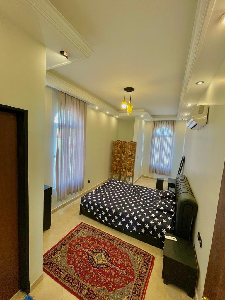 ویلا 4 خوابه استخر آبگرم روباز تریپلکس رودهن