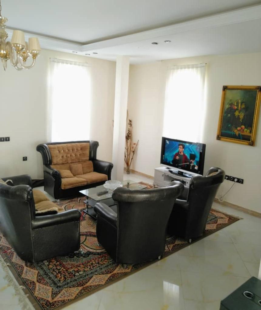 ویلا 4 خوابه استخر آبگرم روباز تریپلکس رودهن