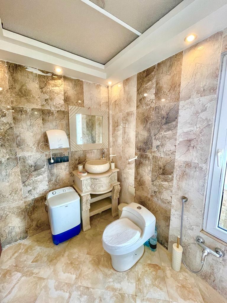 ویلا 4 خوابه استخر آبگرم روباز تریپلکس رودهن