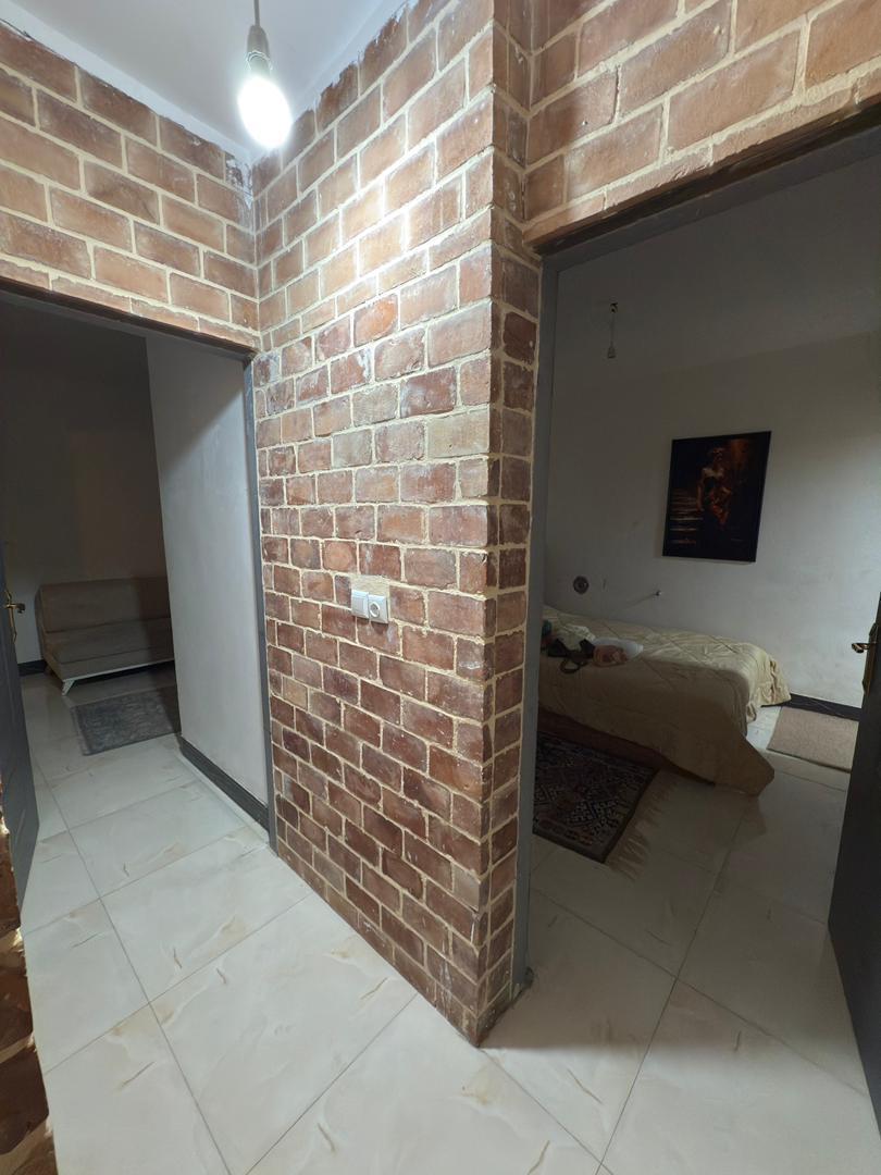 کلبه چوبی با استخر آب گرم در خان زنیان