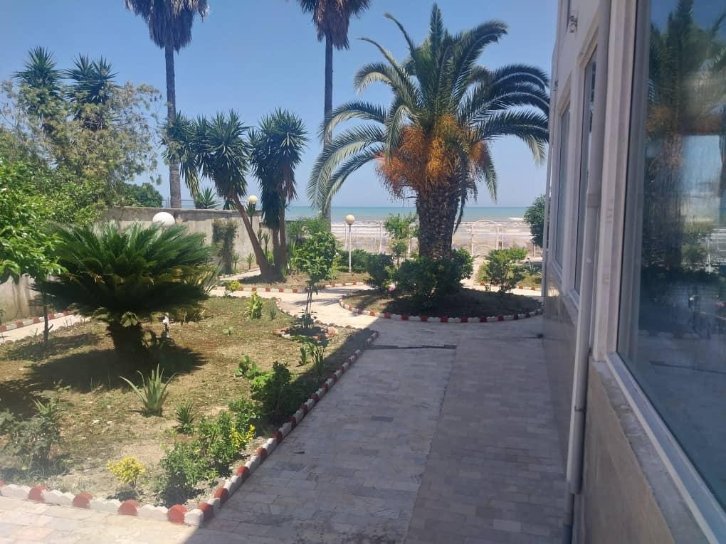 ویلا ساحلی استخر دار دربست  چالوس