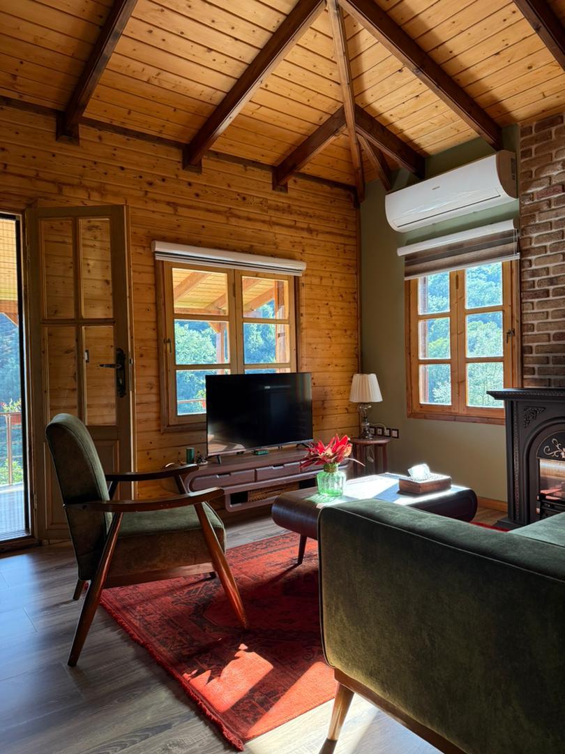 رزرو کلبه جنگلی دهلی جکوزی دار در رامسر واحد کلاسیک