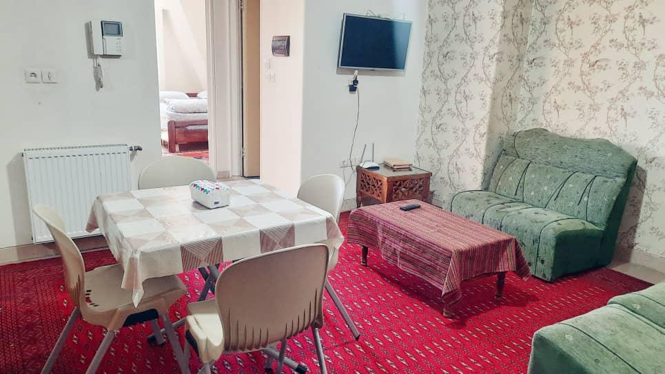 هتل آپارتمان کریمان واحد 8