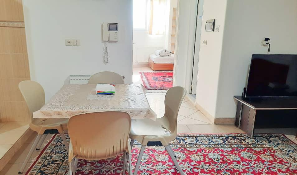 هتل آپارتمان کریمان واحد 11