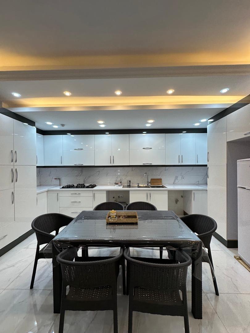 آپارتمان خانه خورشید واحد 3