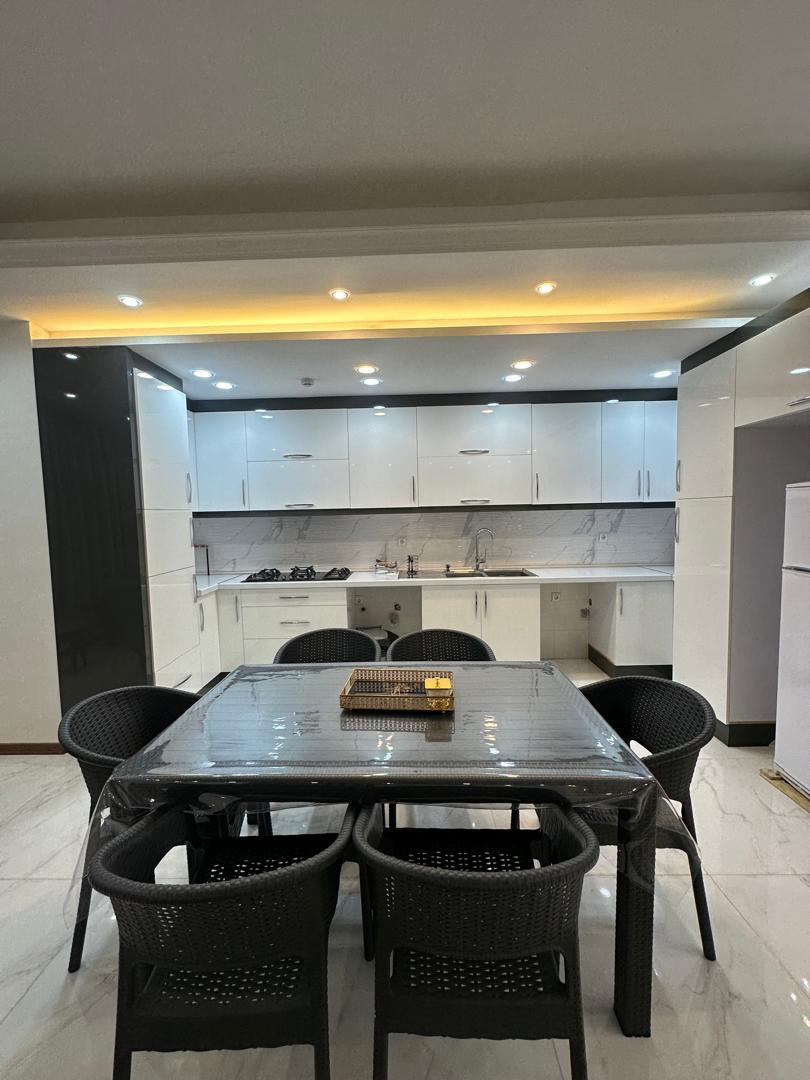 آپارتمان خانه خورشید واحد 4